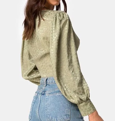 Bishop Sleeve VNeck Button Crop Top