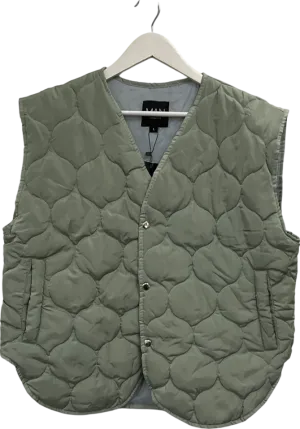 boohooMan Green Onion Quilted Popper Gilet UK L
