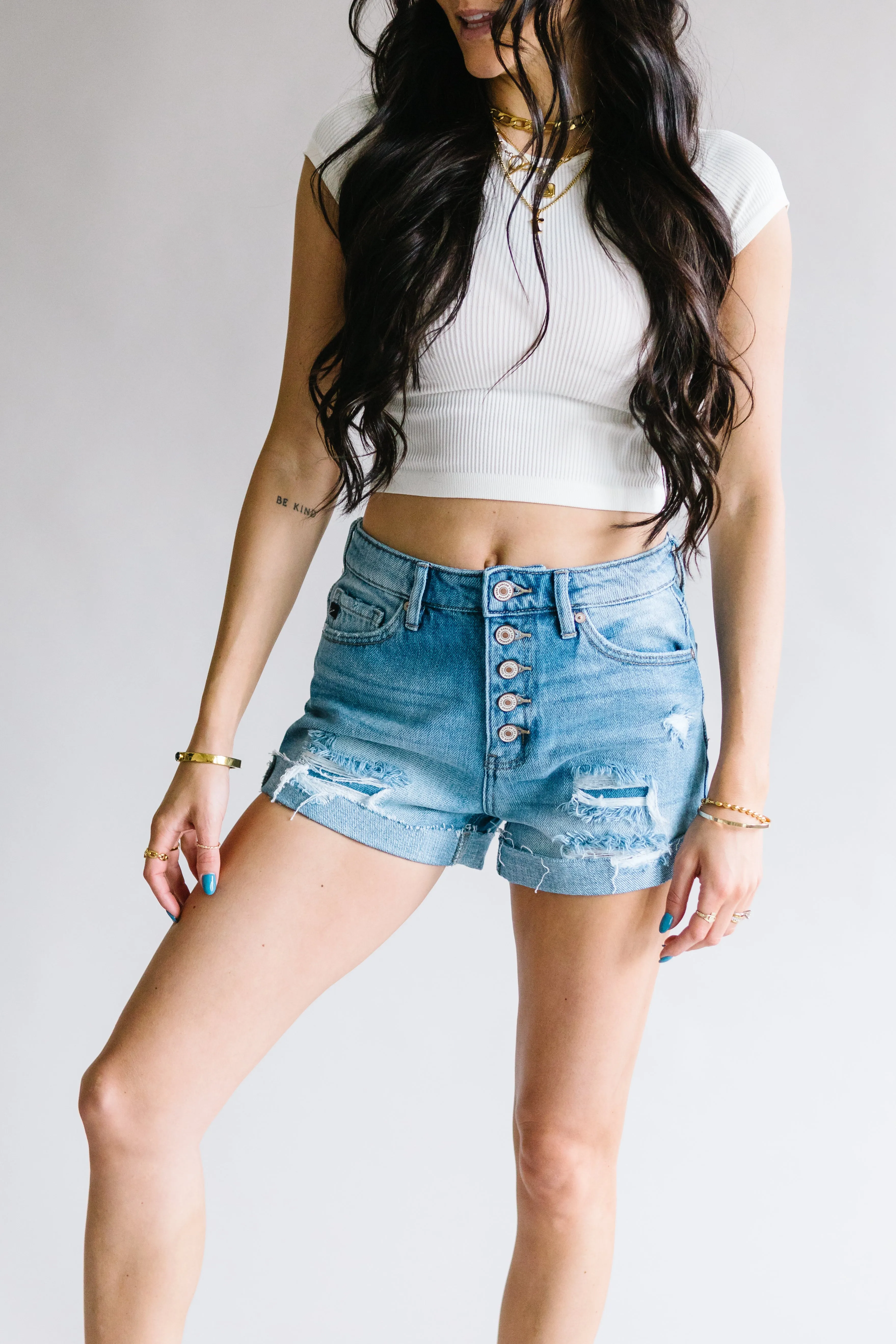 Cali Distressed Button Fly Girlfriend Shorts // Light Wash