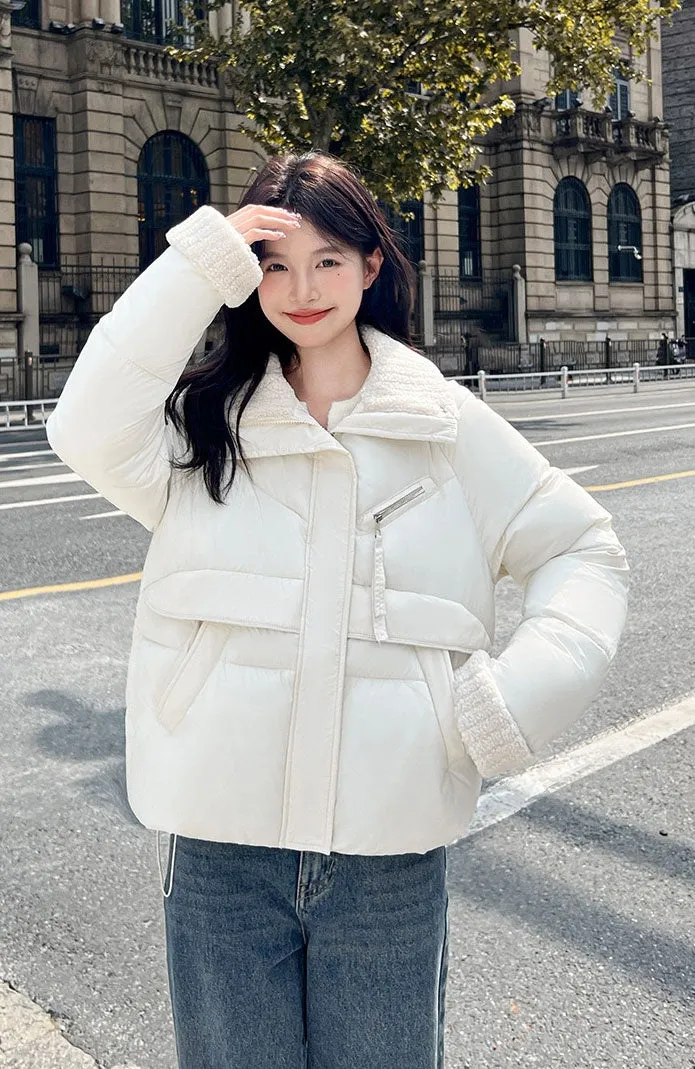 Cozy Short Puffer Jacket Featuring Knit Sleeves and a Unique Collar