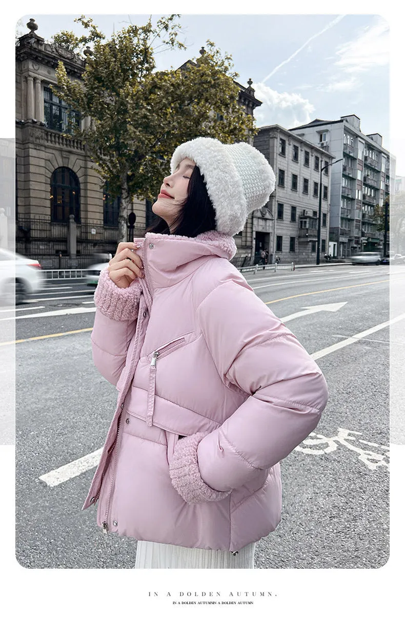 Cozy Short Puffer Jacket Featuring Knit Sleeves and a Unique Collar