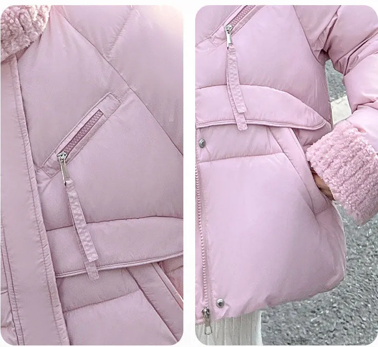 Cozy Short Puffer Jacket Featuring Knit Sleeves and a Unique Collar