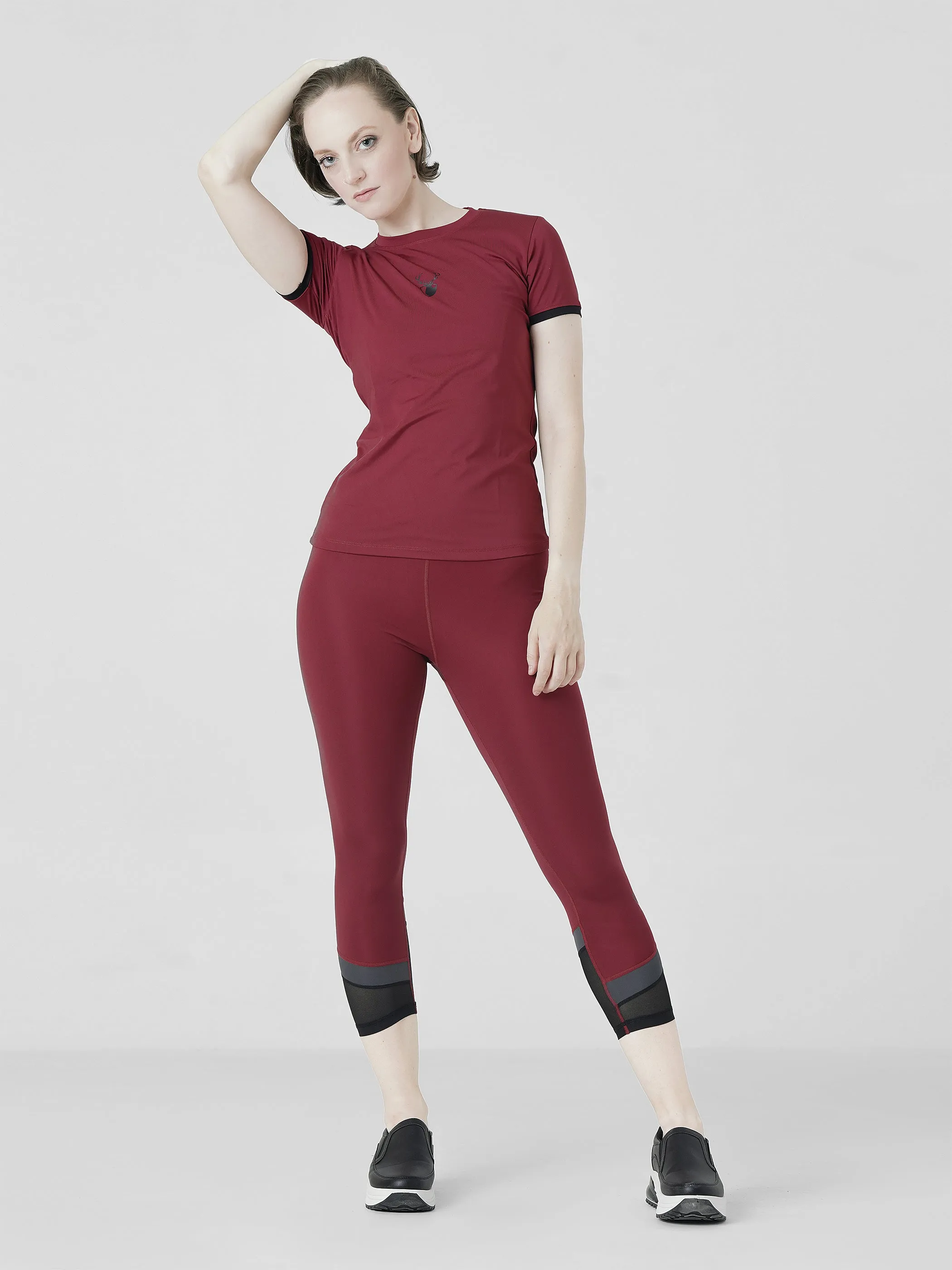 Fairway Capri Legging in Maroon