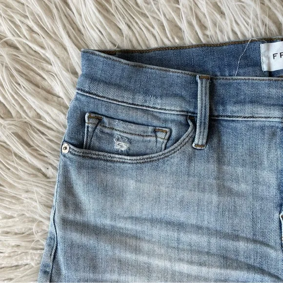 FRAME Denim Le Cut Off Alemany Grind Blue Distressed Shorts W7183 EUC Size 26