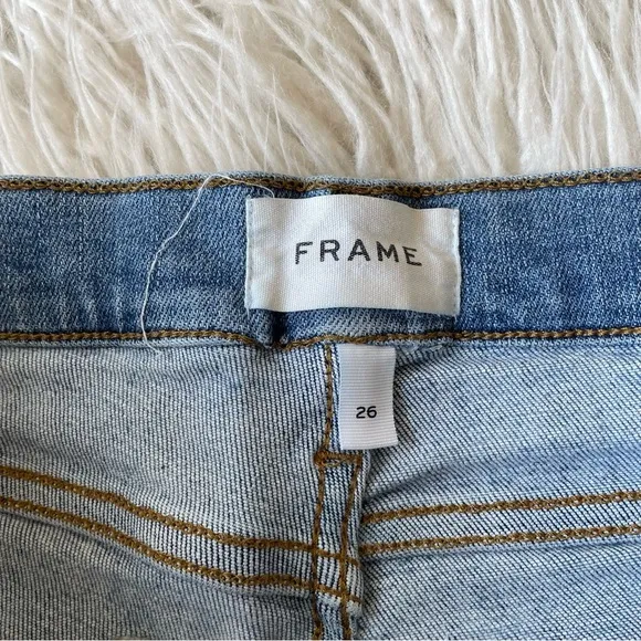 FRAME Denim Le Cut Off Alemany Grind Blue Distressed Shorts W7183 EUC Size 26