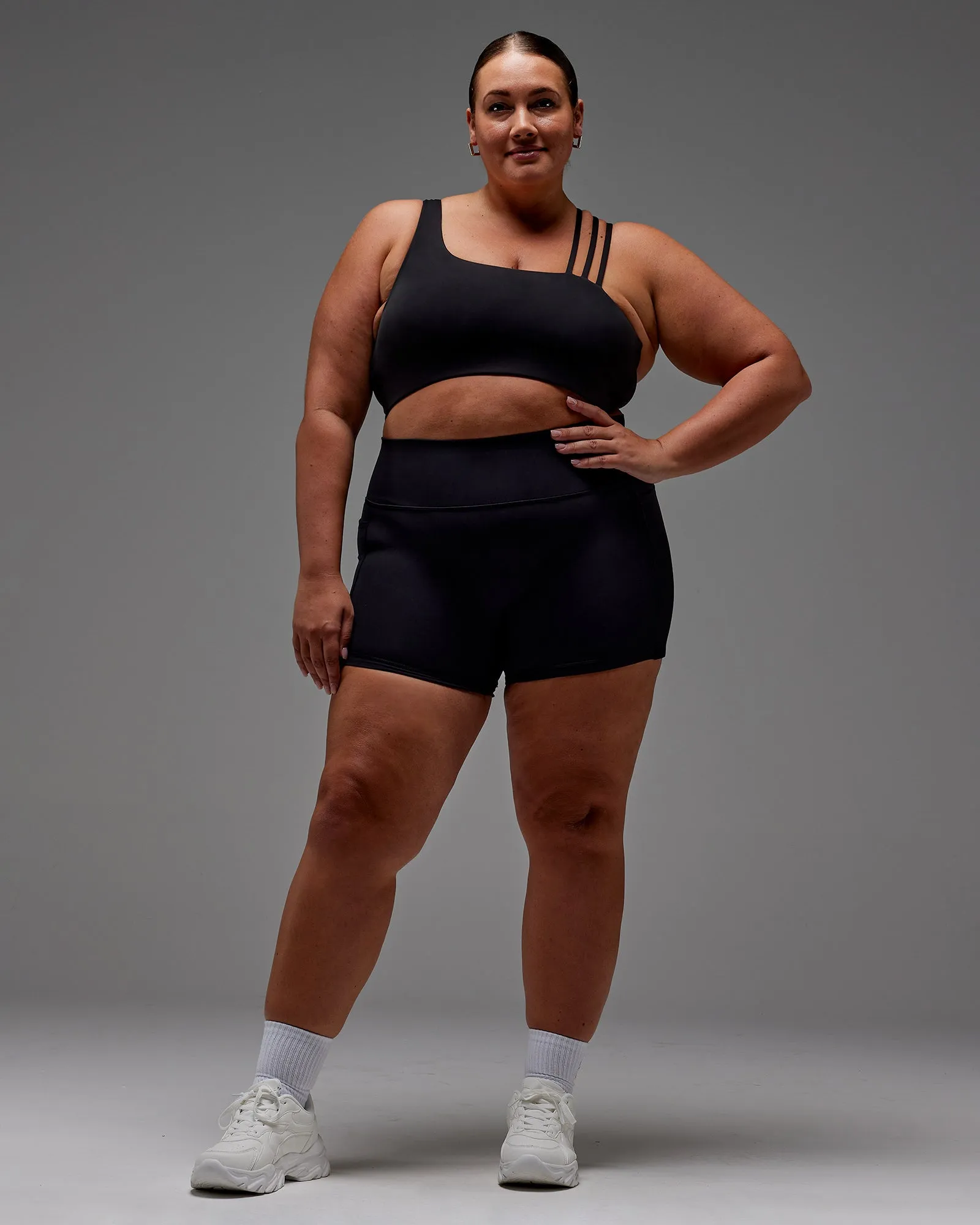 Fusion X-Short Tight With Pockets - Black