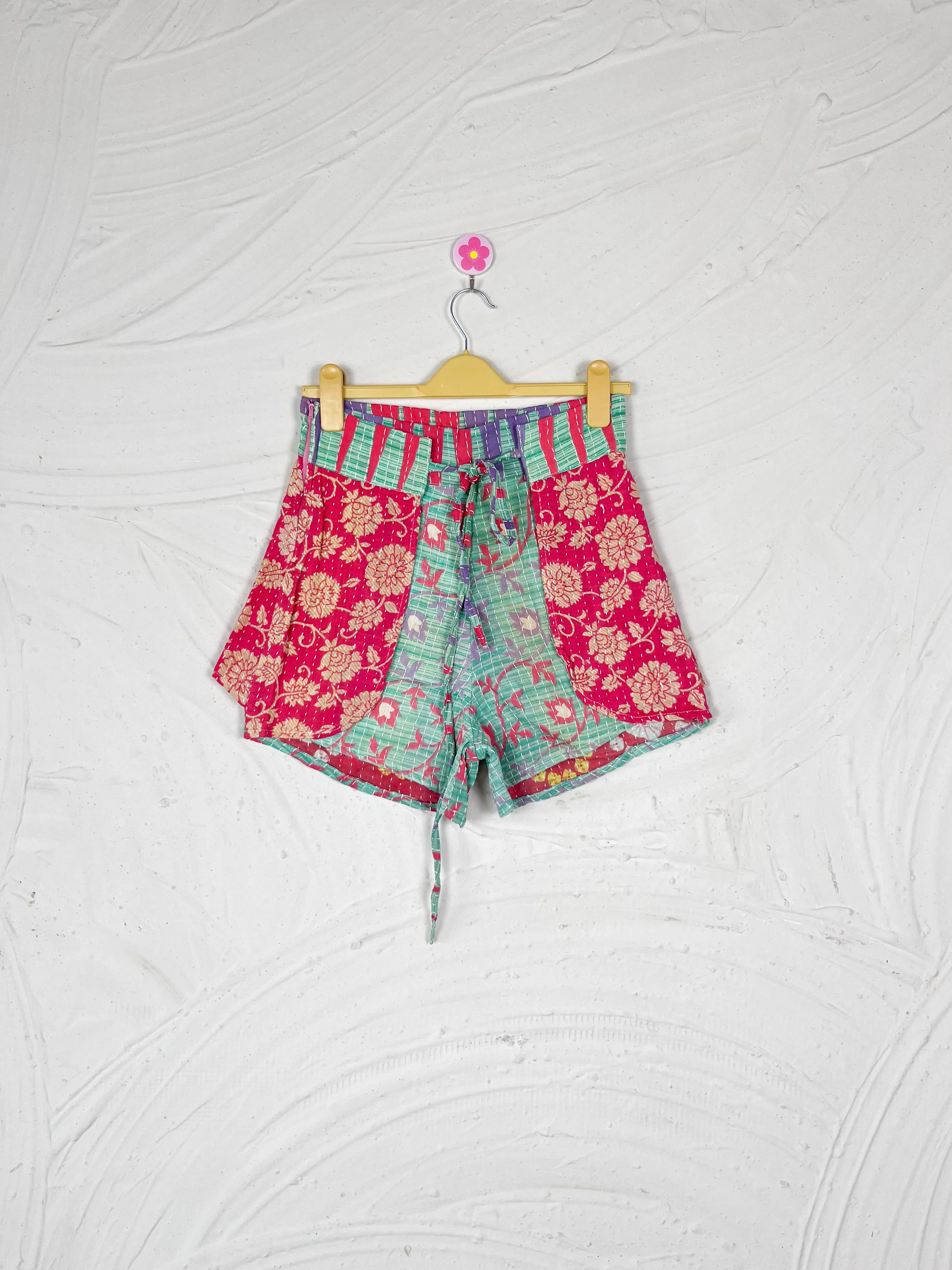 Happy Dance Shorts DCOSSH  S 20