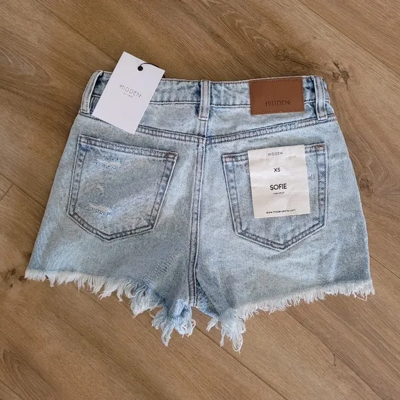 HIDDEN Sophie Distressed High Rise Jean Shorts NWT