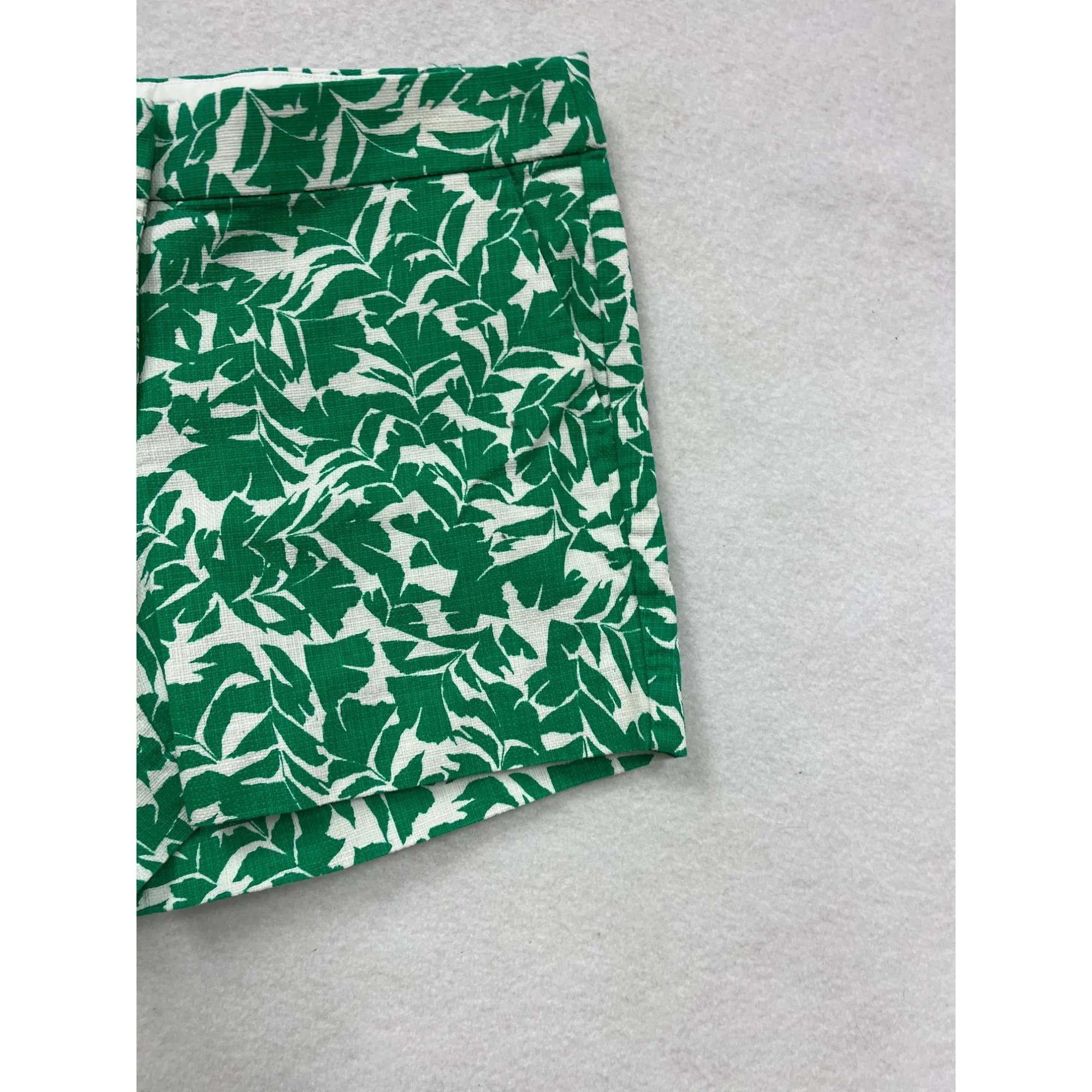 J.Crew Womens Green & White Leaf Print Cotton Shorts Size 6 #8039