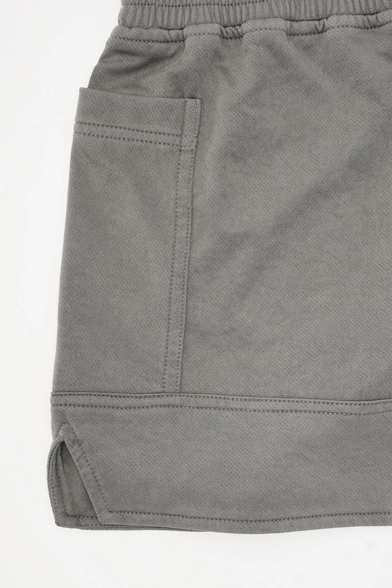 KNUCKLE HEAD MESH SHORTS IN STONE GREY