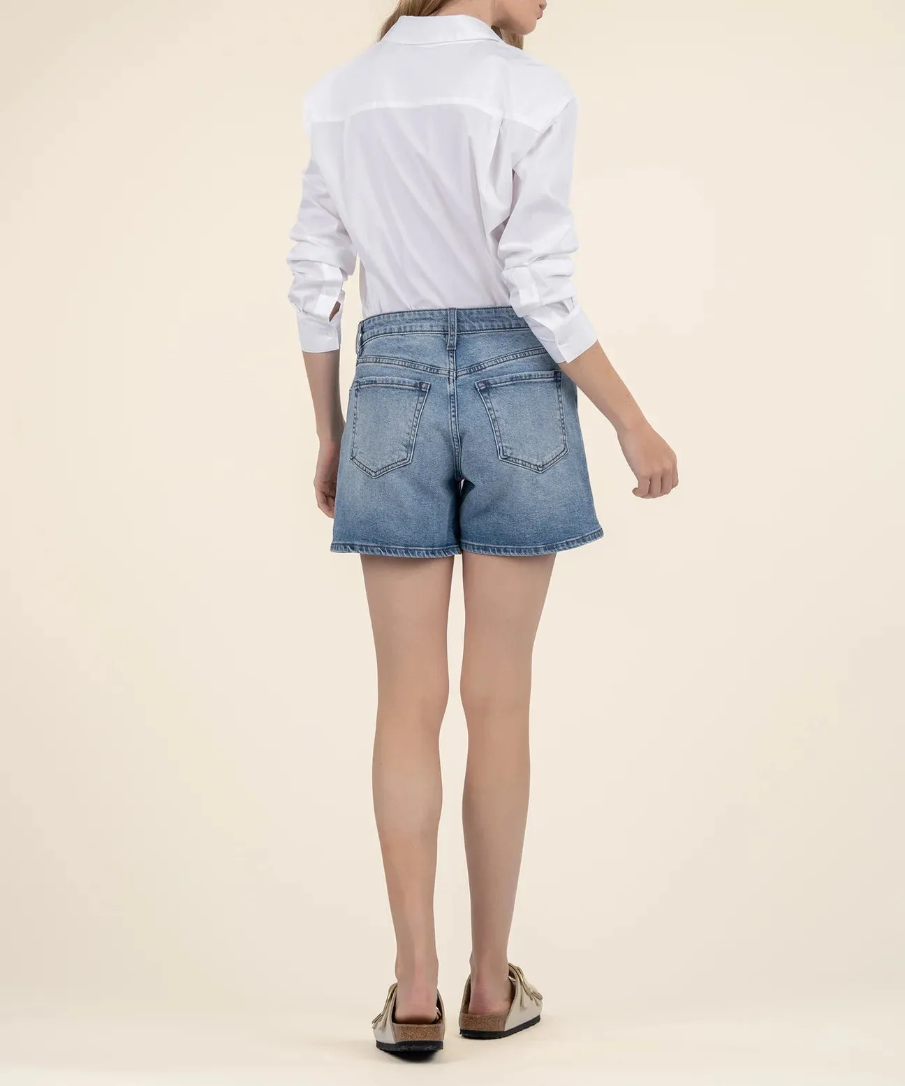 Kut Jane High Rise Short in Peaceful Wash