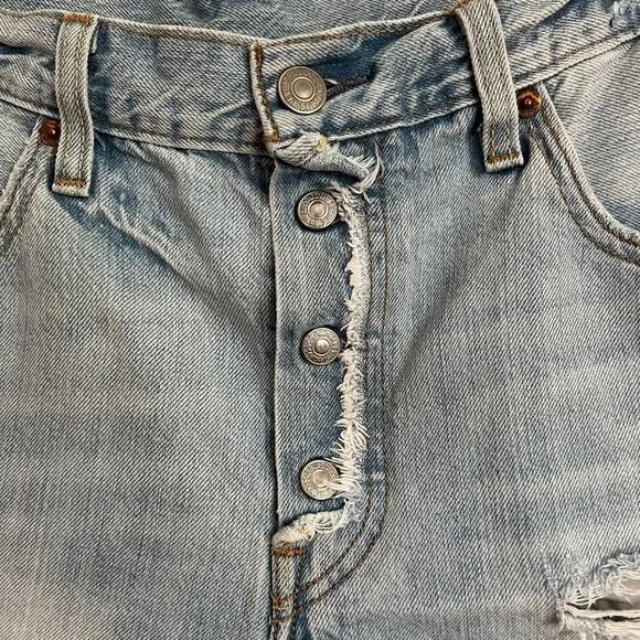 Levi's 501 Cutoff Shorts with Button Fly in Light Wash W30