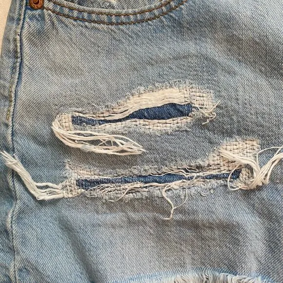 Levi’s 501 Distressed Cutoff Shorts Button Fly raw Hem 28