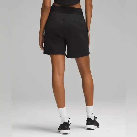 LULULEMON | ✨NEW✨ Scuba High-Rise Short 5&quot; in Black