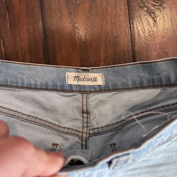 Madewell denim shorts size 28