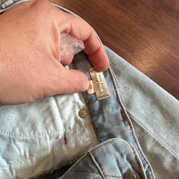 Madewell denim shorts size 28