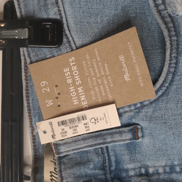 Madewell high-rise blue denim shorts NWT 29