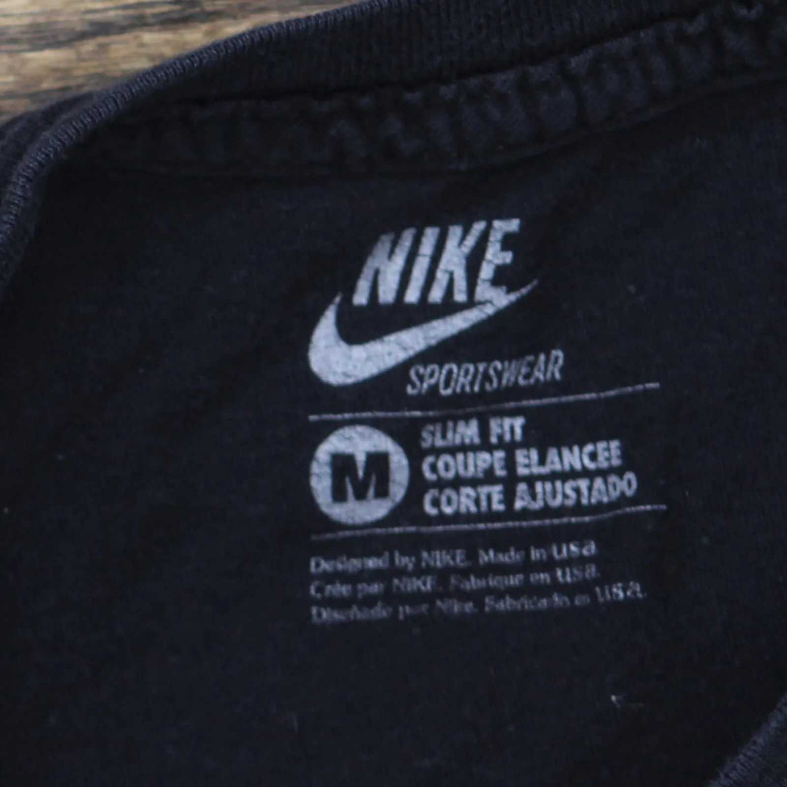 Nike Womens Slim Fit Sportwatch Graphic T-Shirt Tee 16791684ae1508 Black M
