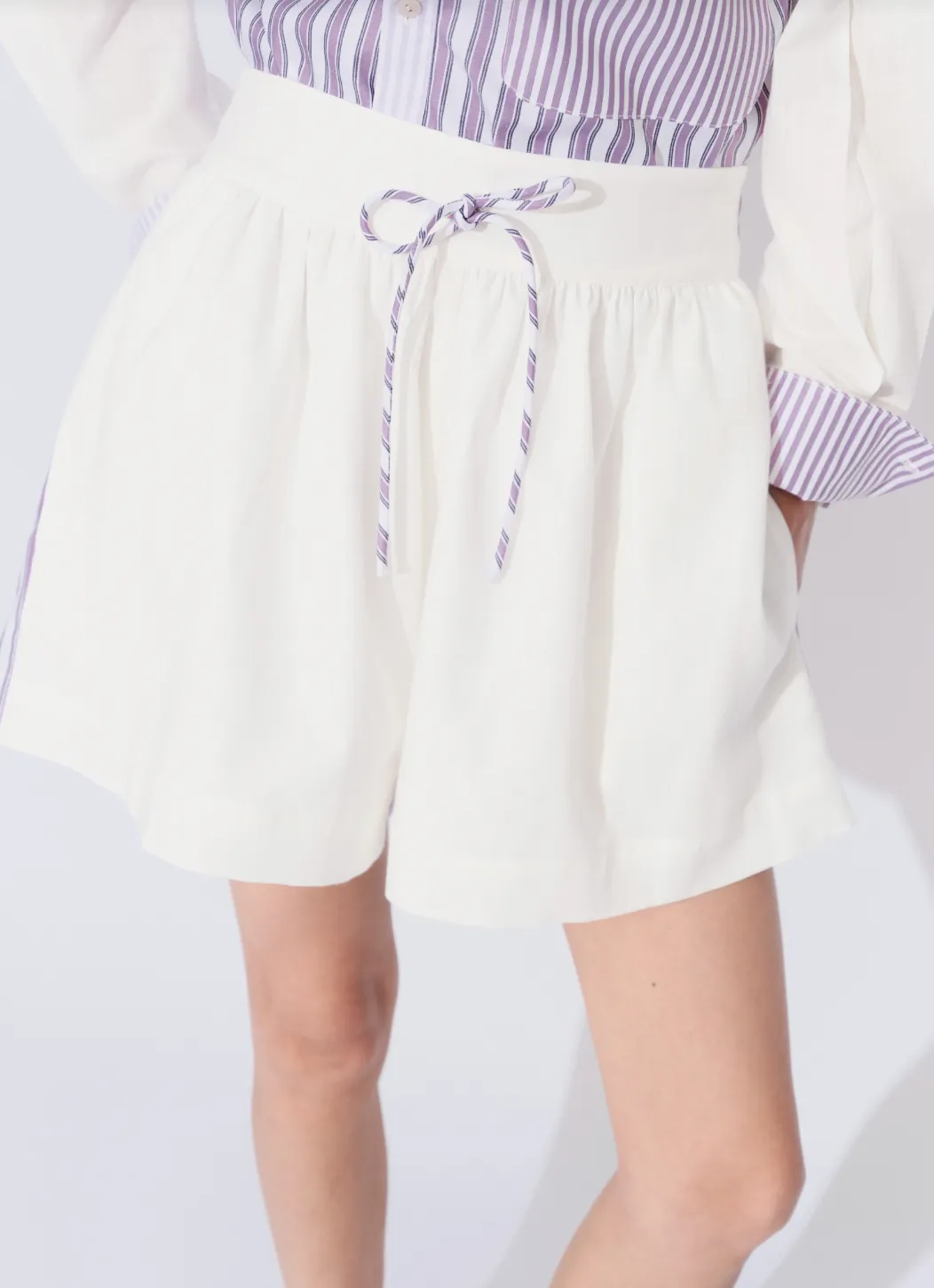 PACHUCA SHORT - LILAS