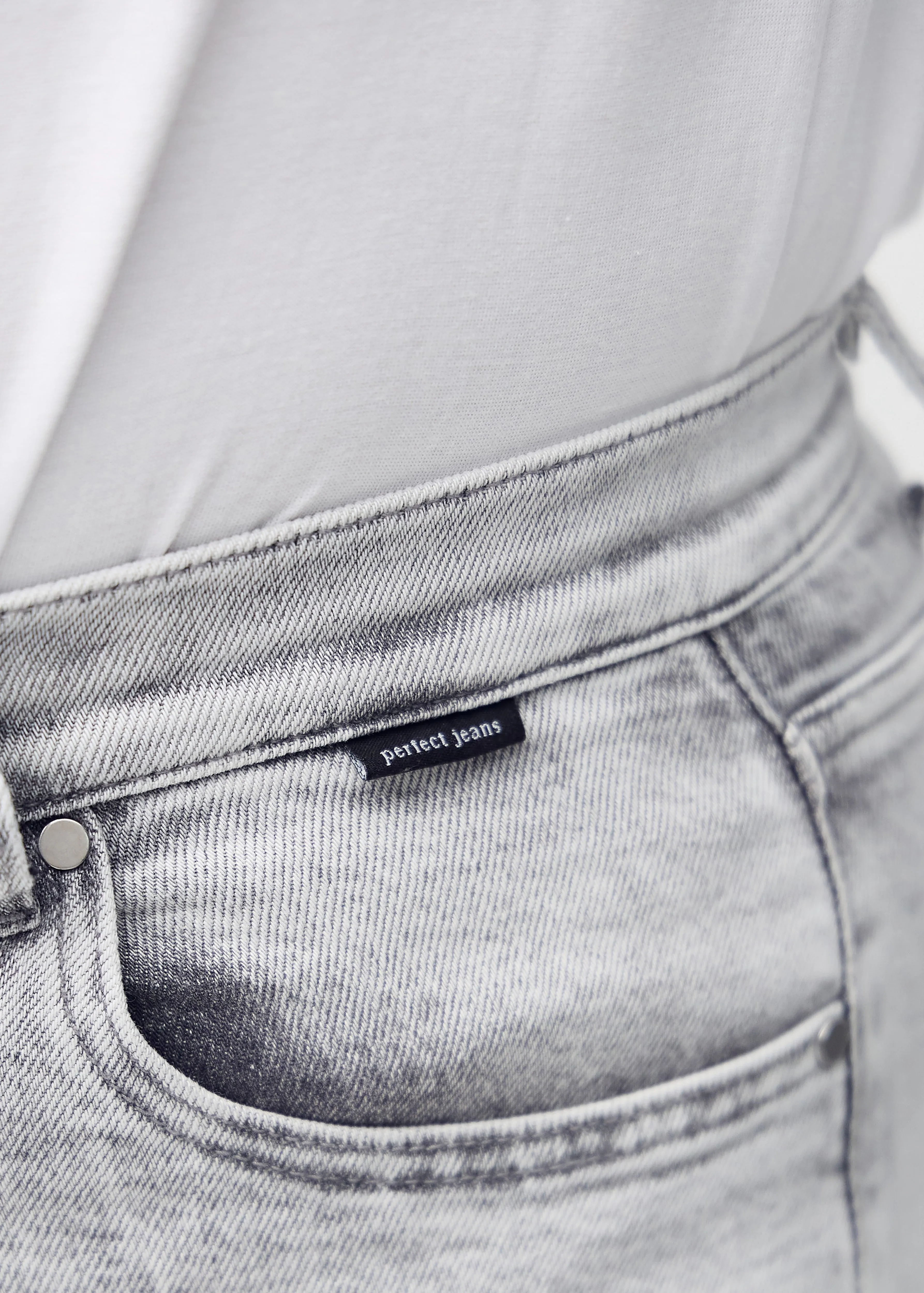 Perfect Shorts - Middle - Regular - Ashes™