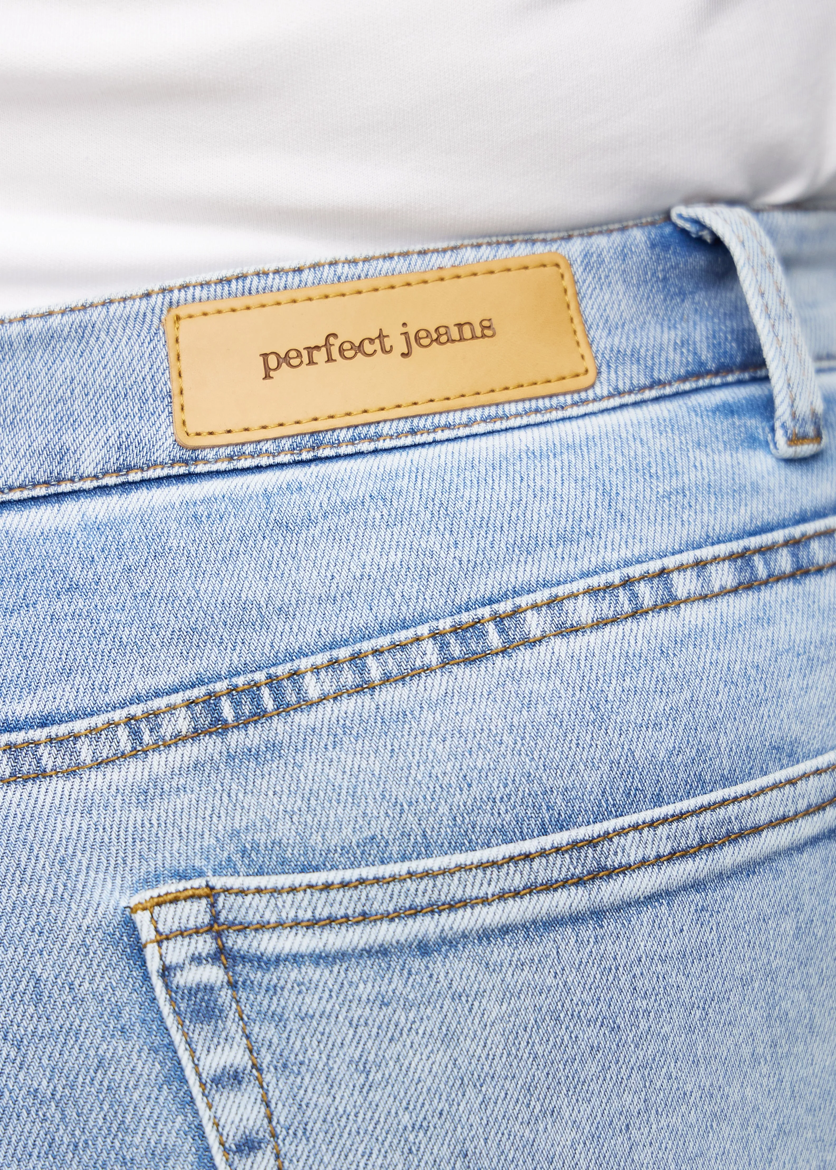 Perfect Shorts - Middle - Regular - Waves™