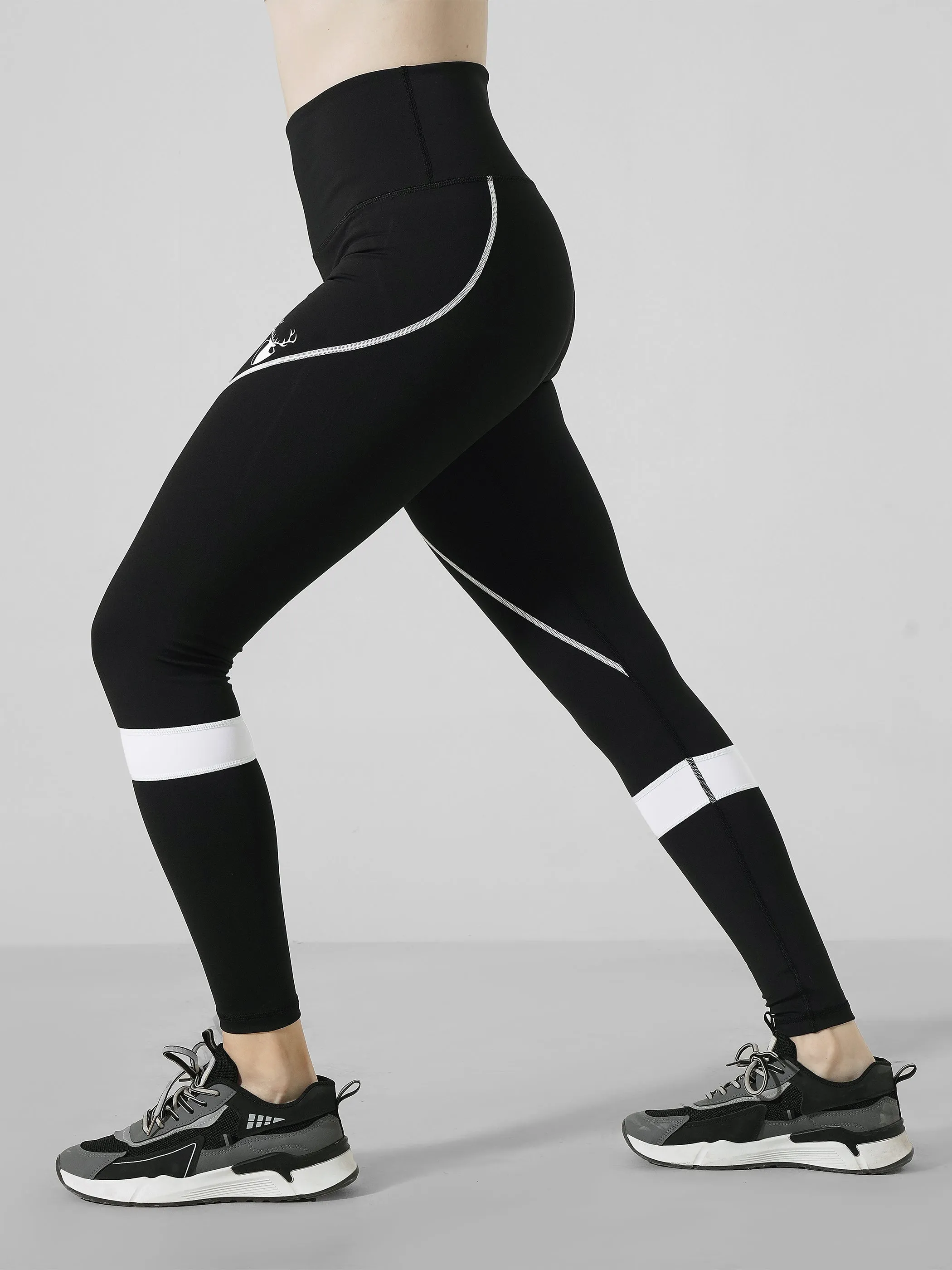 Pioneer Legging in Black