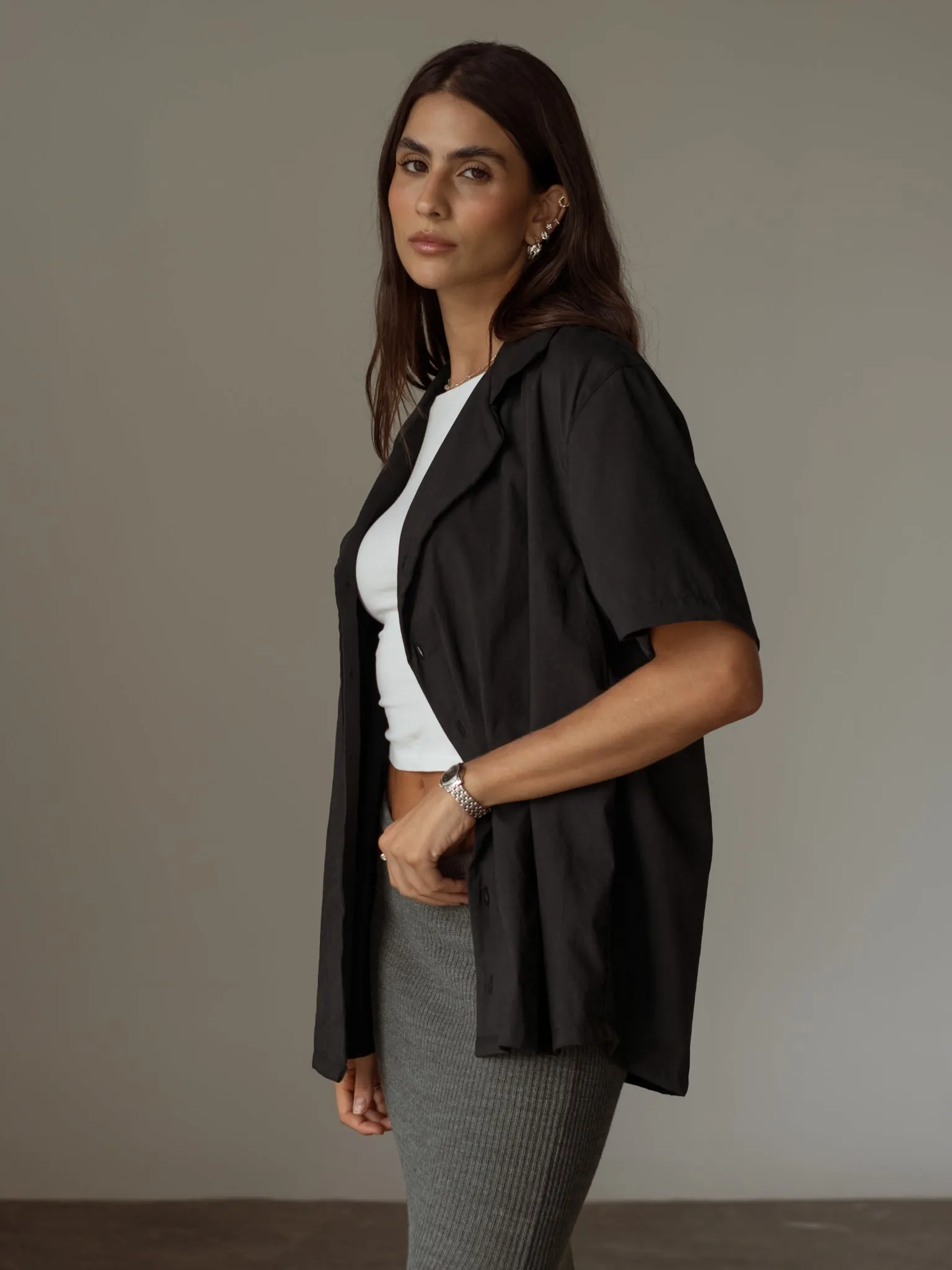 RESORT SHORT SLEEVE - BLACK