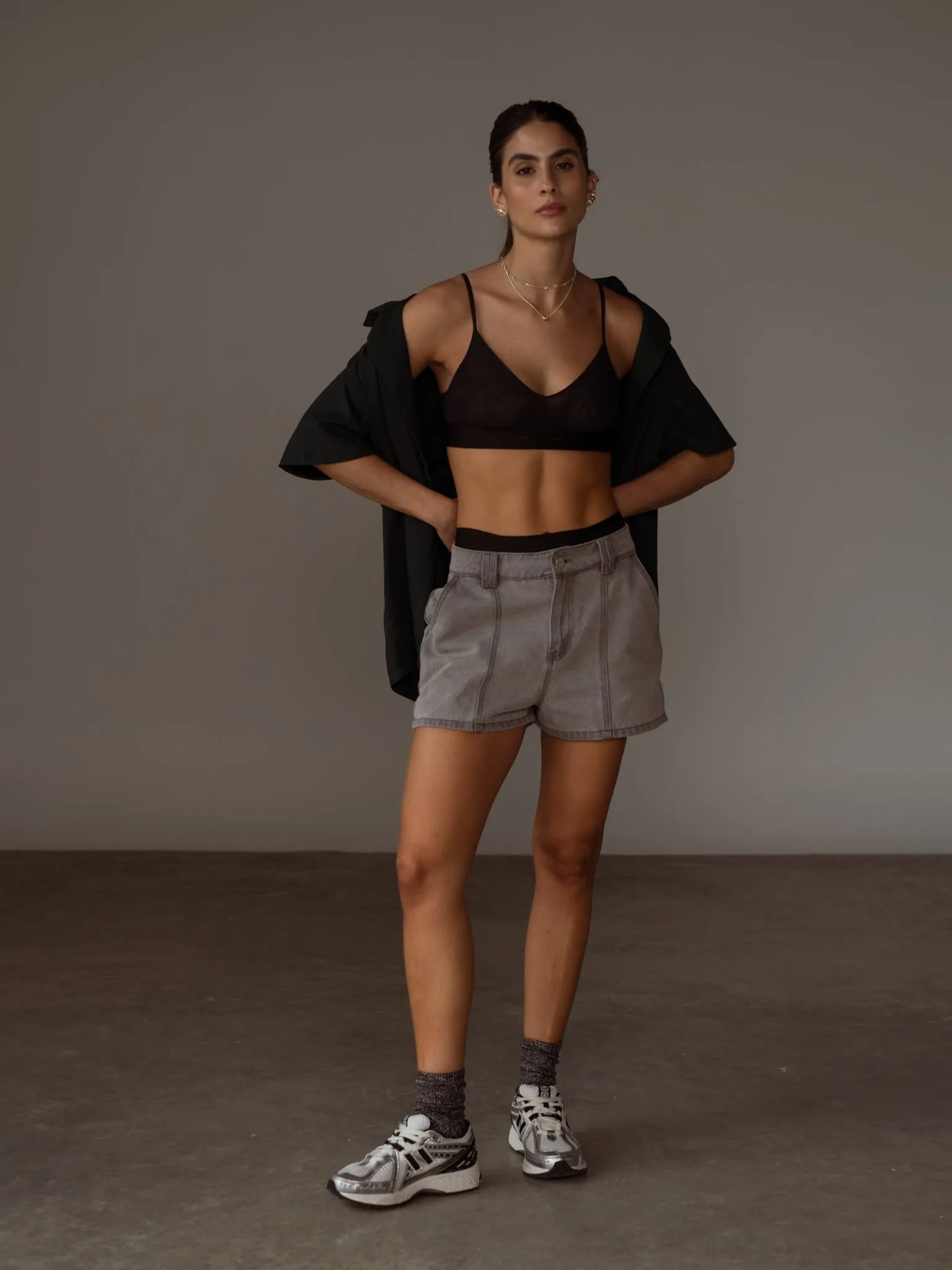 RESORT SHORT SLEEVE - BLACK