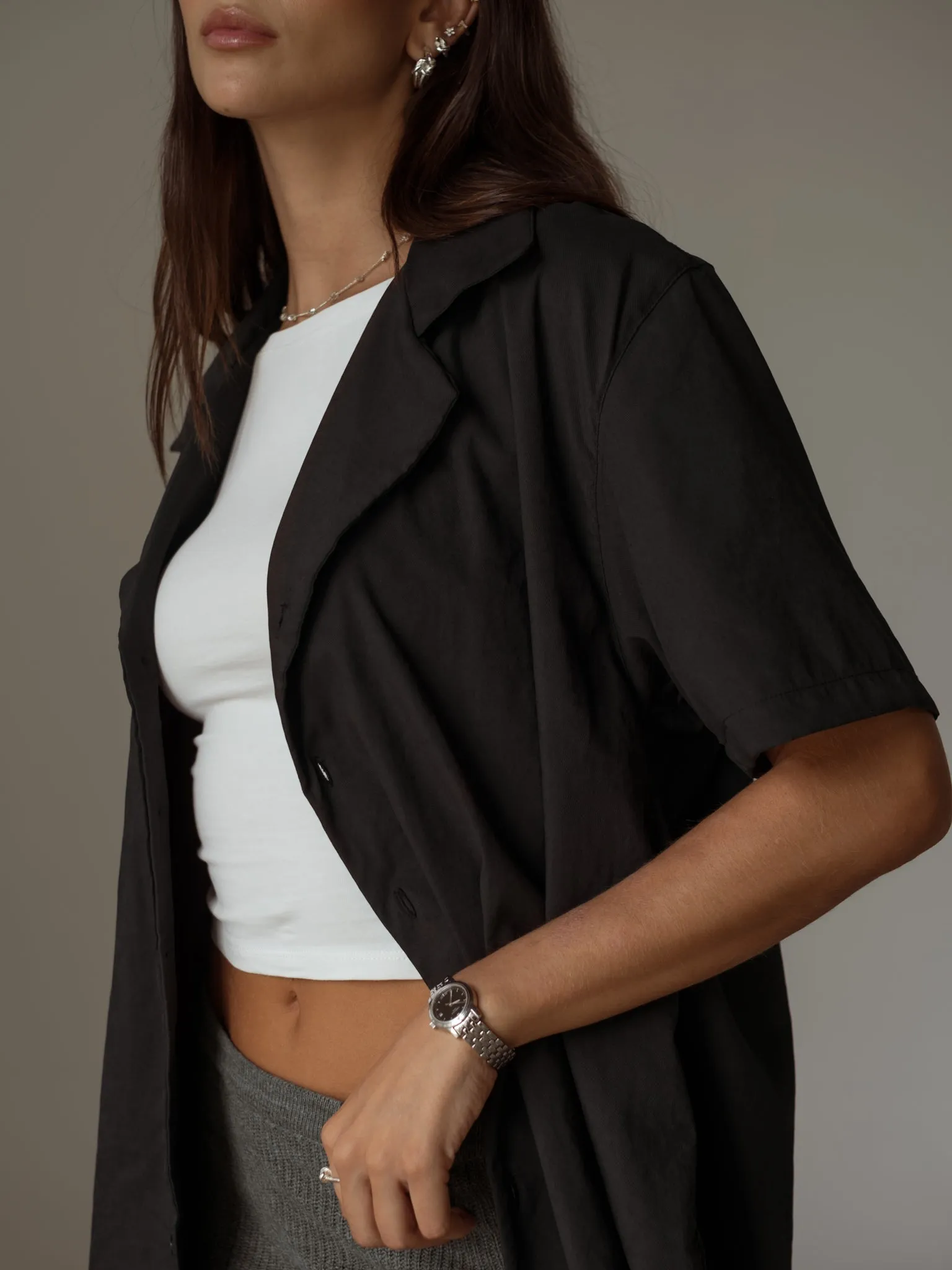 RESORT SHORT SLEEVE - BLACK