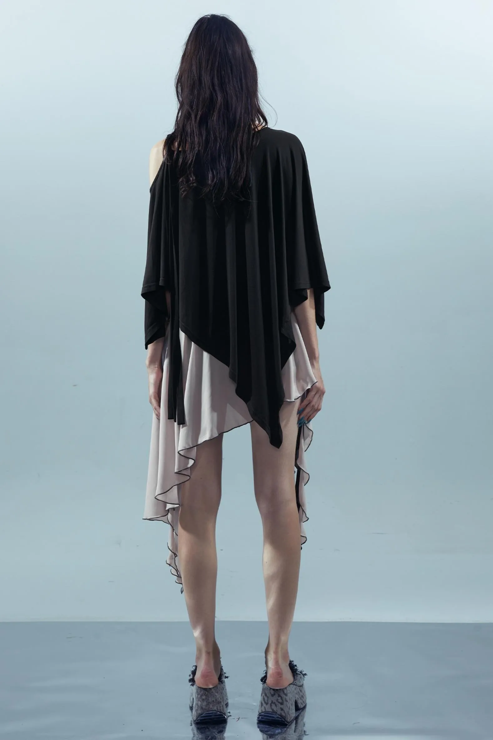 Ruffle Off-Shoulder Tee