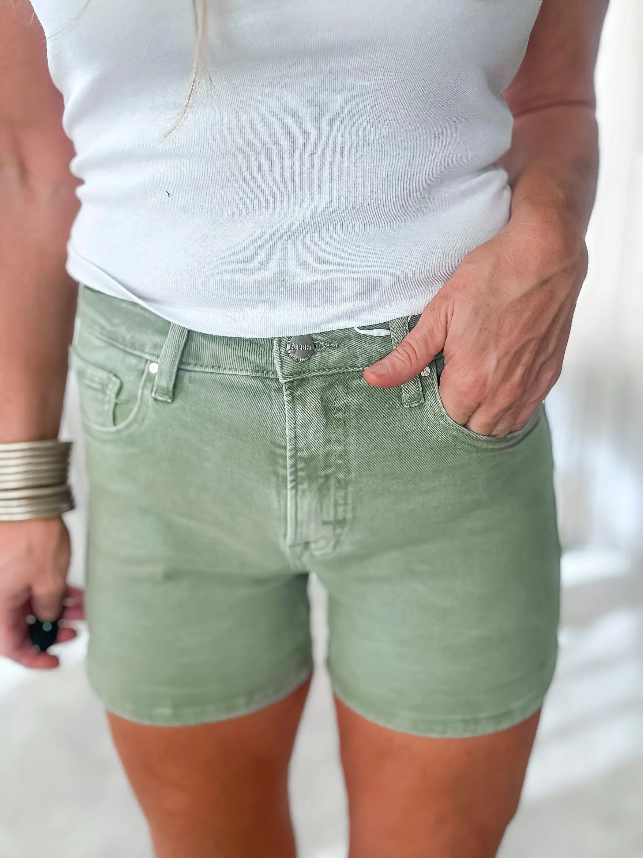 Safari Bound High Rise Cuff Denim Short | RISEN**