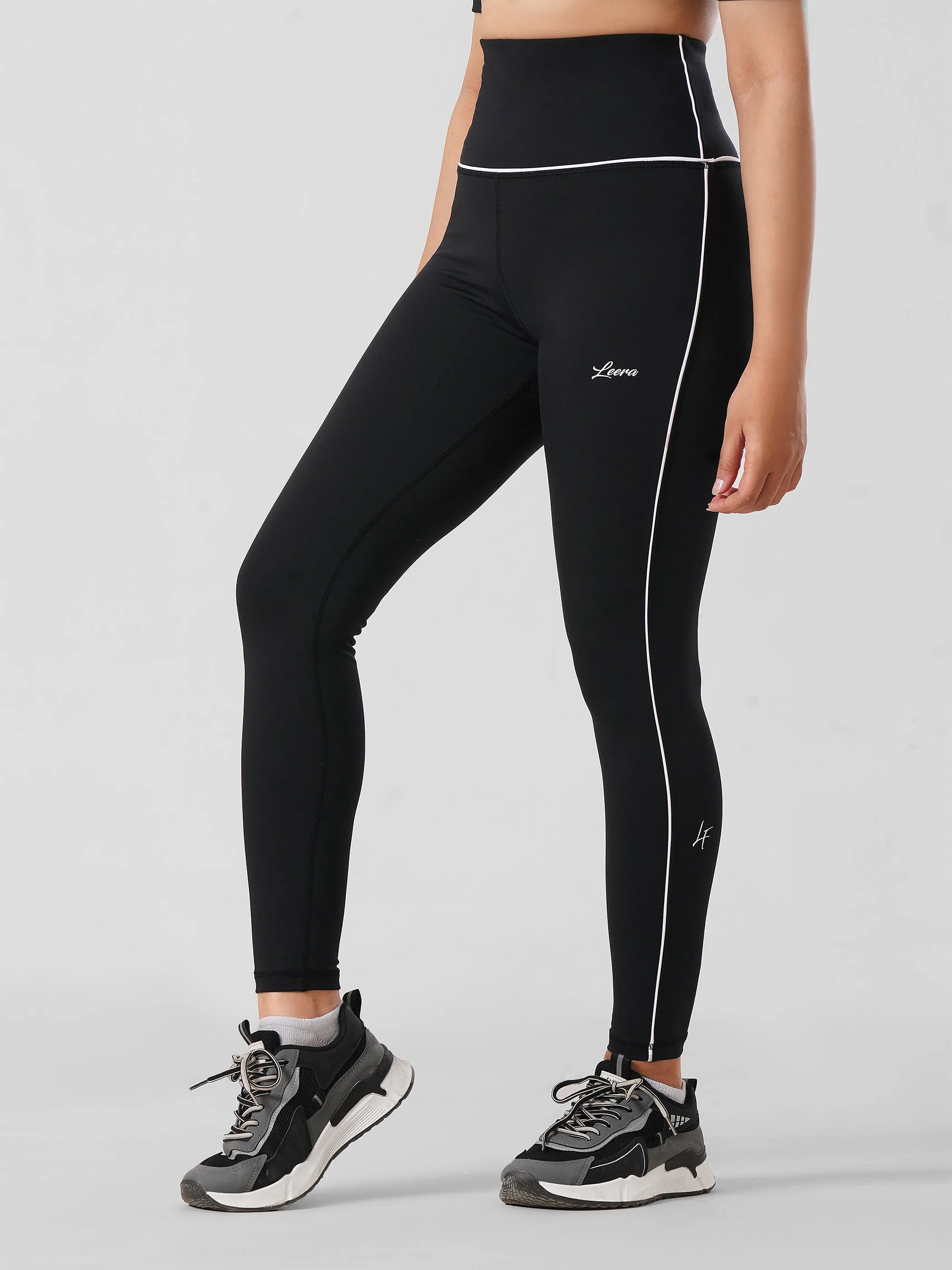 Signature Legging in Black