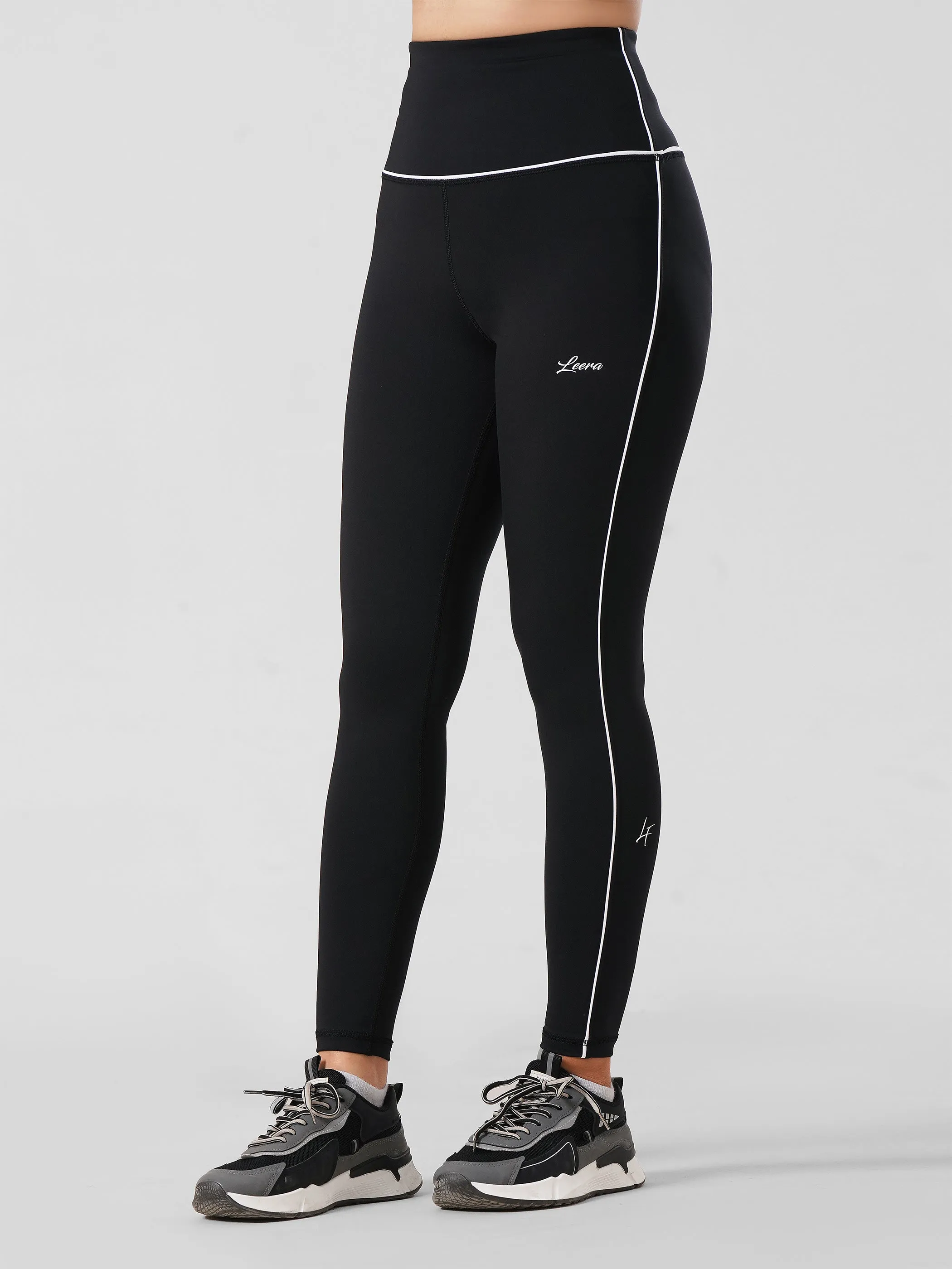 Signature Legging in Black