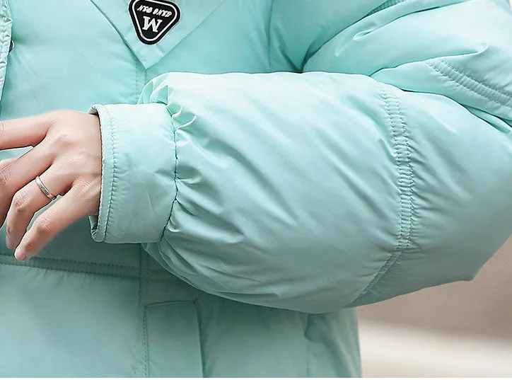Stylish Women's Padded Quilted Puffer Jacket Featuring Label Detailing