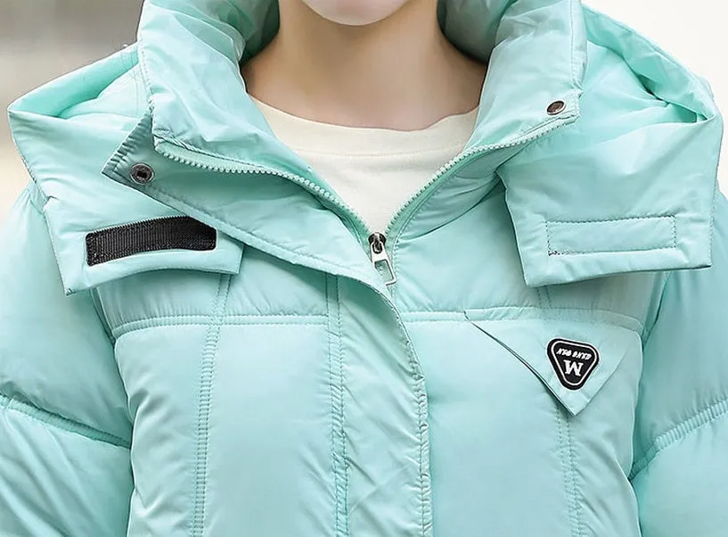Stylish Women's Padded Quilted Puffer Jacket Featuring Label Detailing