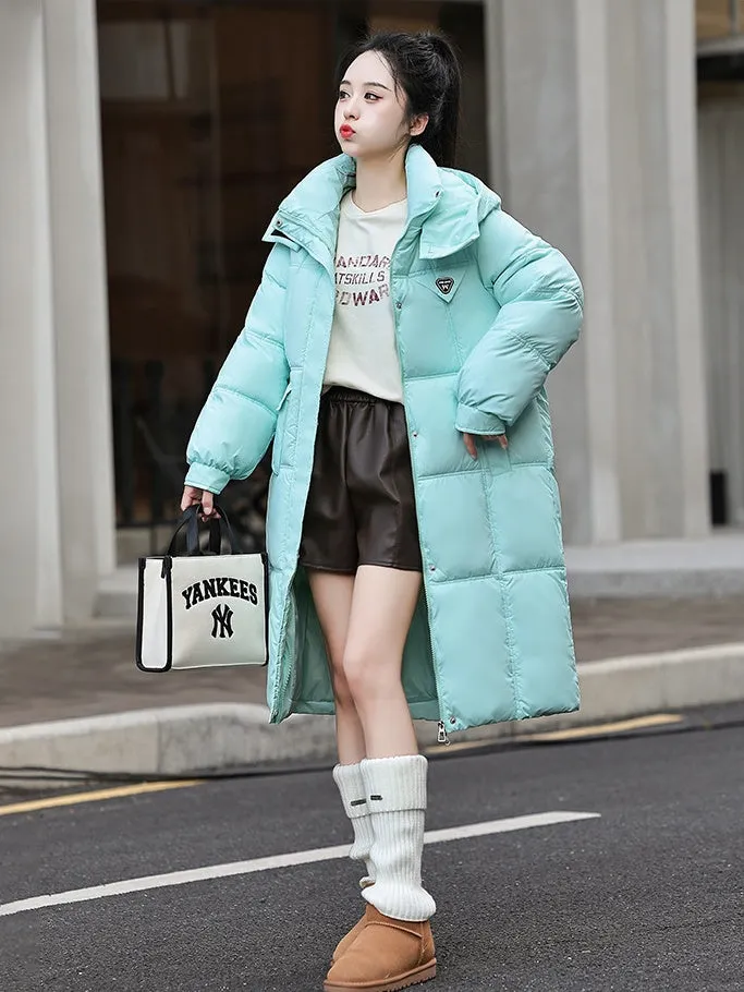 Stylish Women's Padded Quilted Puffer Jacket Featuring Label Detailing