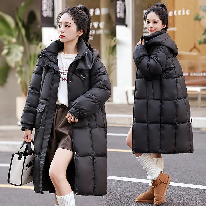 Stylish Women's Padded Quilted Puffer Jacket Featuring Label Detailing