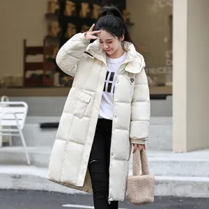 Stylish Women's Padded Quilted Puffer Jacket Featuring Label Detailing