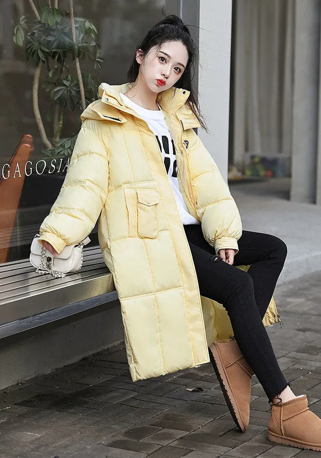 Stylish Women's Padded Quilted Puffer Jacket Featuring Label Detailing