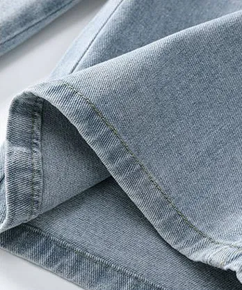 Trendy Straight-leg Denim Shorts for a Cool Casual Look