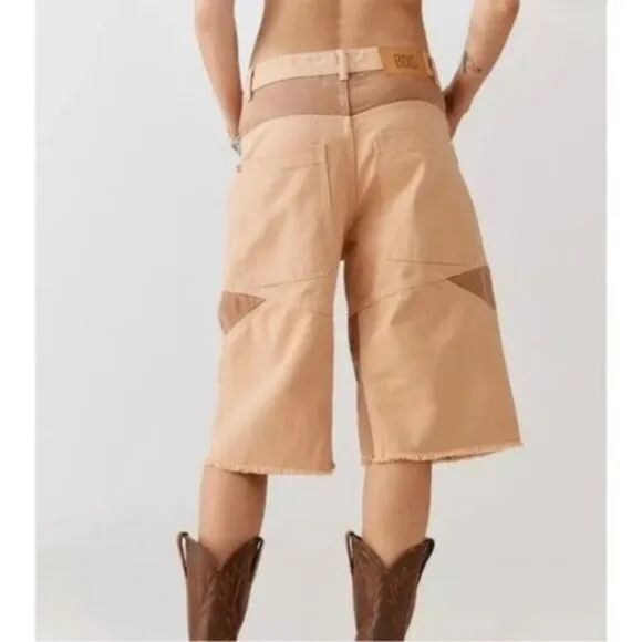Urban Outfitters BDG Skater Girl Denim Short Seamed Sand Tan Brown New 28 Waist