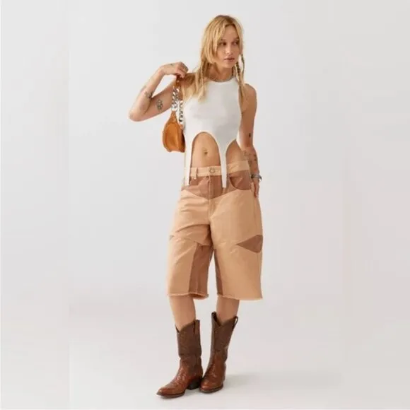 Urban Outfitters BDG Skater Girl Denim Short Seamed Sand Tan Brown New 28 Waist