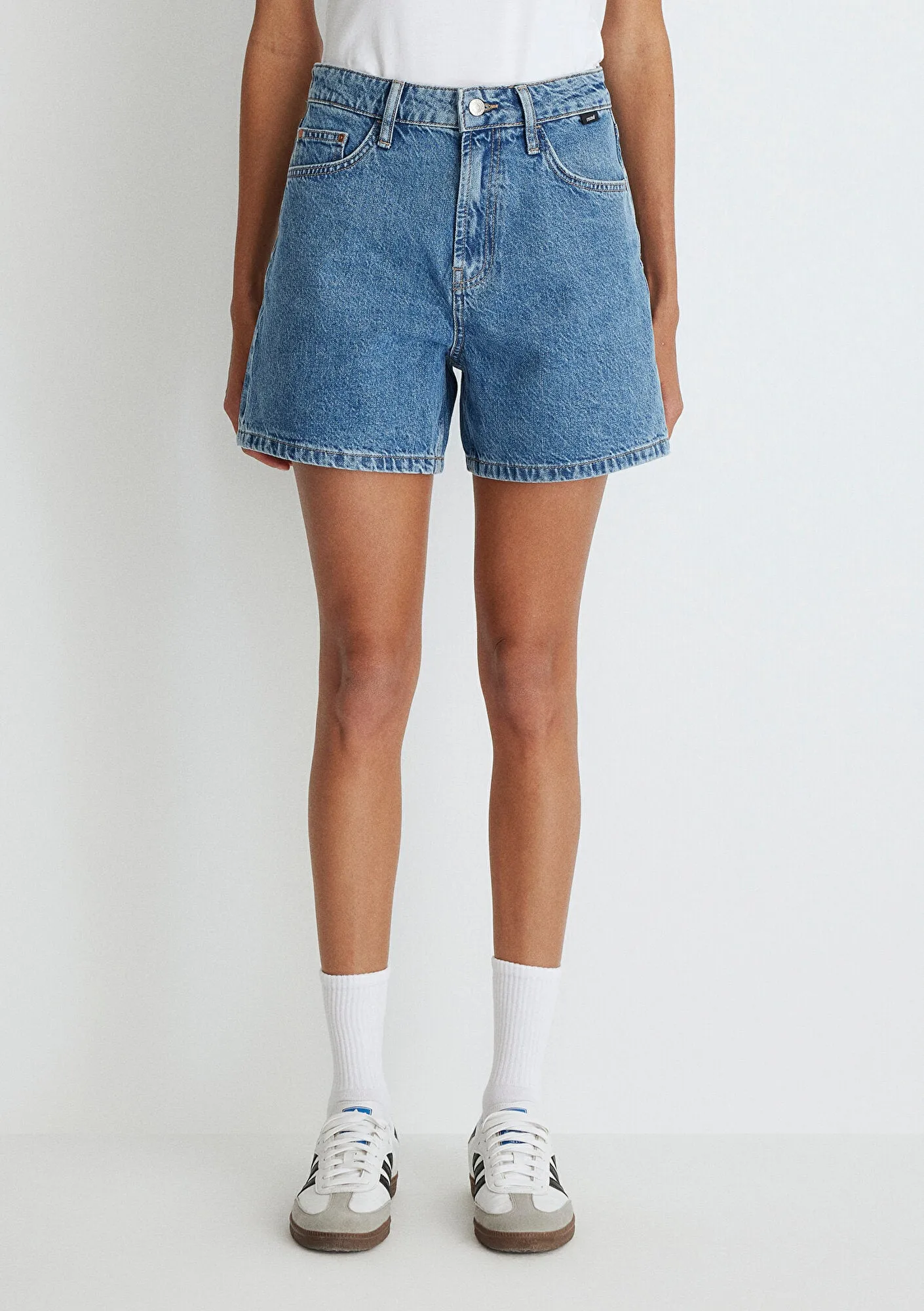 Verna Mid Blue 90s Jean Shorts