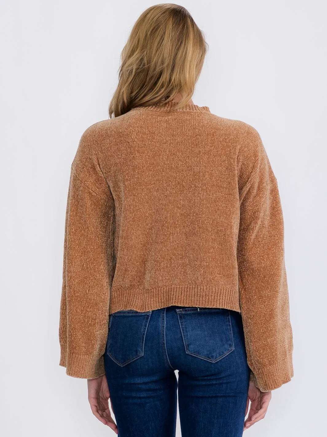 WOMEN'S LONG BELL SLEEVE PULLOVER SWEATER