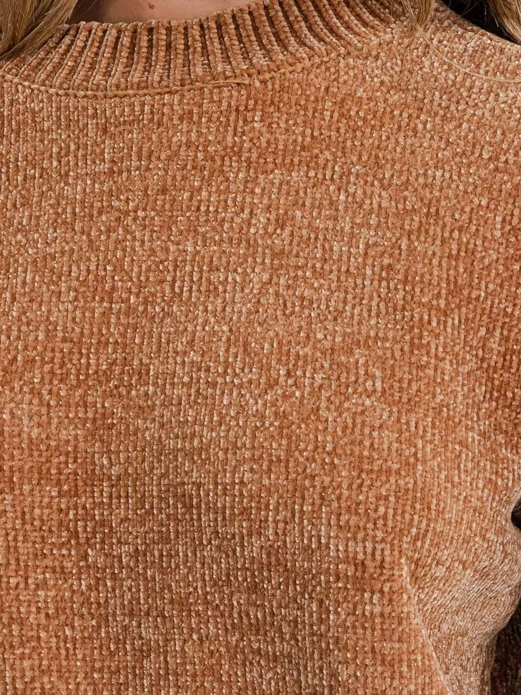 WOMEN'S LONG BELL SLEEVE PULLOVER SWEATER