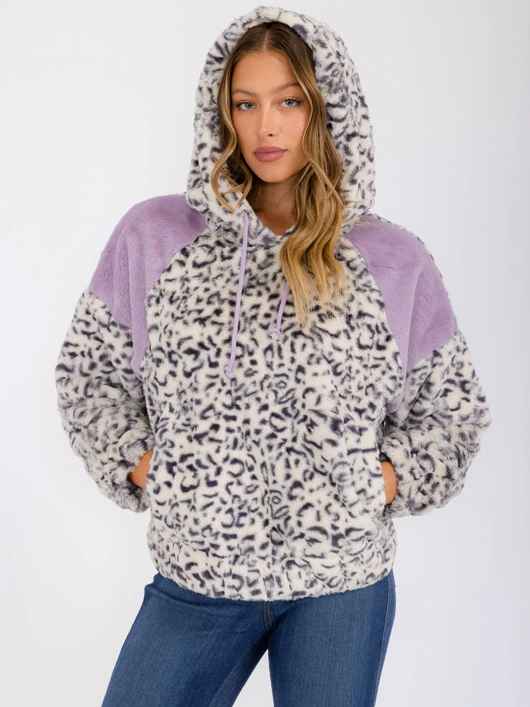 WOMEN'S LONG SLEEVE ANIMAL PRINT FRONT POCKETS HOODED PULLOVER SWEATER