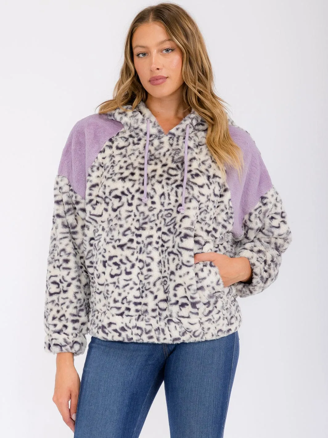 WOMEN'S LONG SLEEVE ANIMAL PRINT FRONT POCKETS HOODED PULLOVER SWEATER