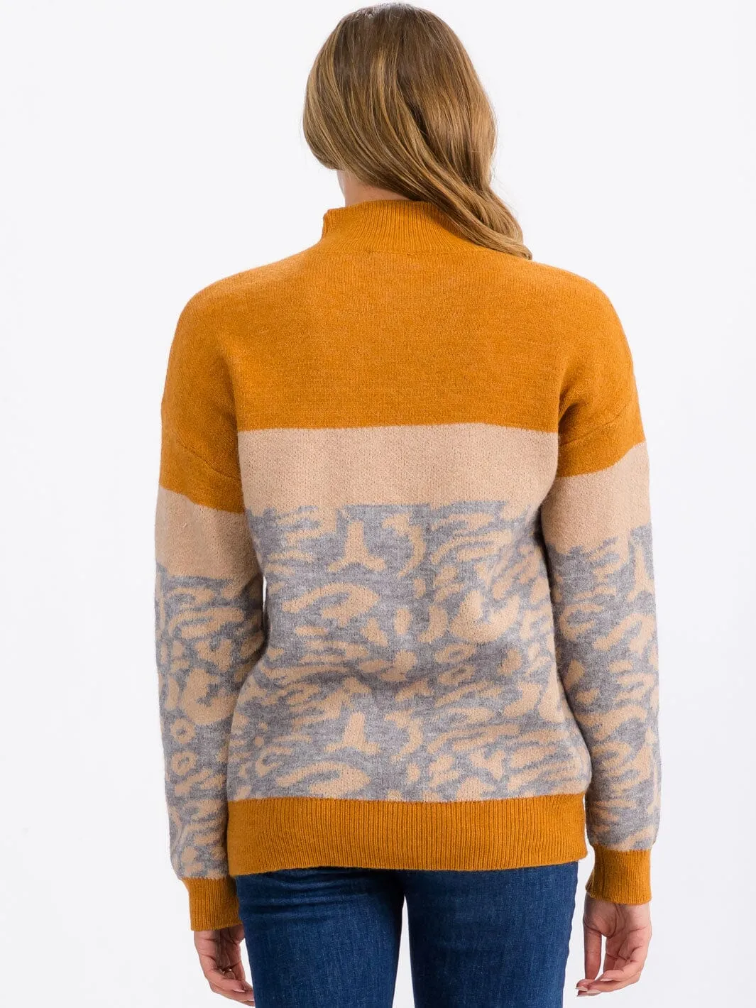 WOMEN'S LONG SLEEVE COLORBLOCK ANIMAL PRINT DETAILED PULLOVER SWEATER