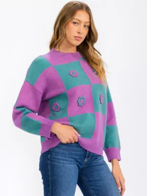 WOMEN'S LONG SLEEVE FLOWER DETAILED COLORBLOCK CHECKERS PULLOVER SWEATER