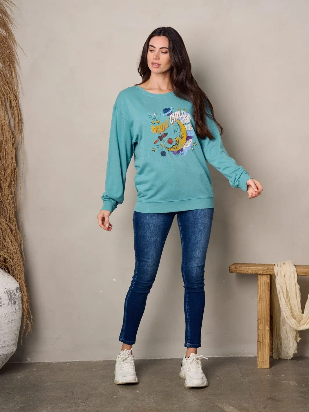 WOMEN'S LONG SLEEVE GRAPHIC PULLOVER SWEATER